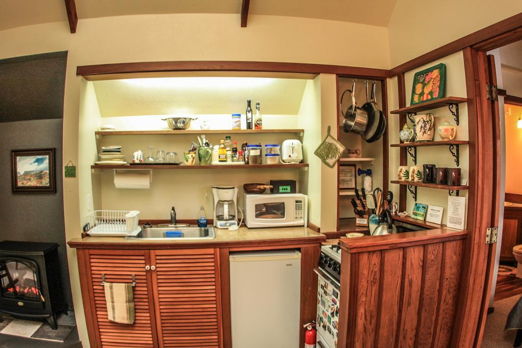 Ferny Hollow: Romantic Rainforest Cottage 볼케이노 외부 사진